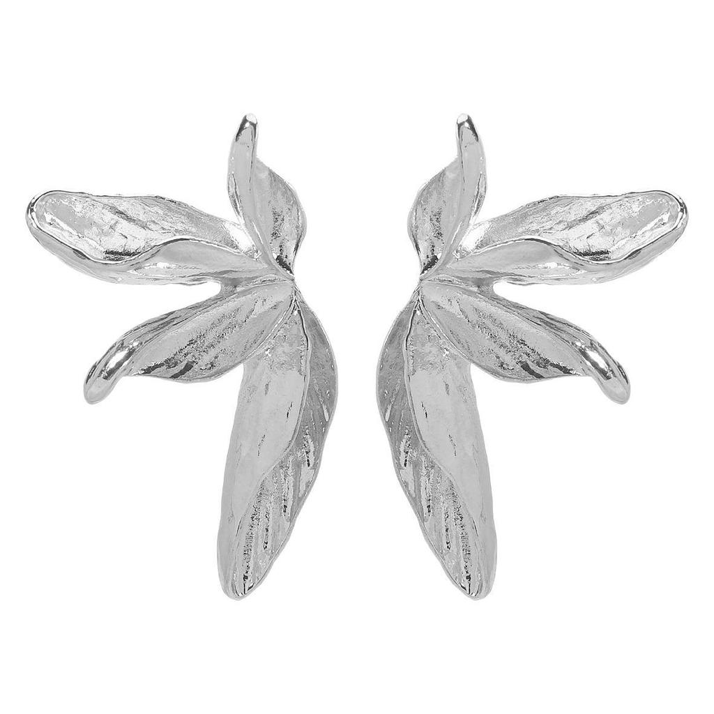 European American Vintage 3D Flower Earrings Light Luxury Heavy Industry Symmetrical Floral Alloy Stud Earrings Women Jewelry