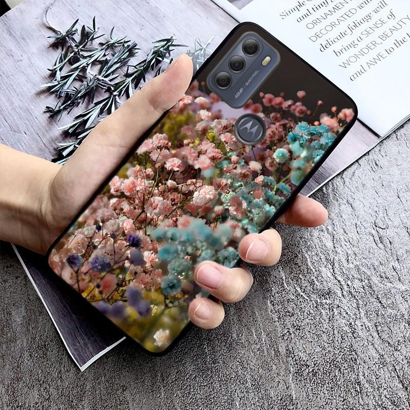 Etui na telefon Baby Breath Flowers do Moto G84 G22 G32 G42 G52 G62 G53 G72 G60 G60S G100 G10 G20 G30 G13 G50 G 5G G Pure