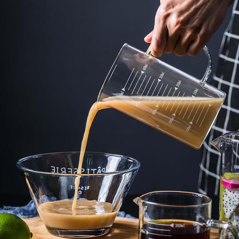 High Borosilicate Glass Measuring Cup Pitcher with Bamboo Lid