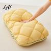Cuscino per letto rinfrescante Cuscino a forma di panino all'ananas Superficie soffice trapuntata morbida come un marshmallow per camera da letto adulti dormitorio divano per dormire divano per rilassarsi Comodo