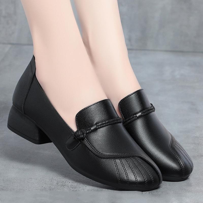 Mode Kvinnor Mjukt Läder Mellanhöga Klackar Skor 2024 Höst Nya Halkfria Mamma-skor Bekväma Vardagliga Mjuka Bottnar Loafers Grace Enkla