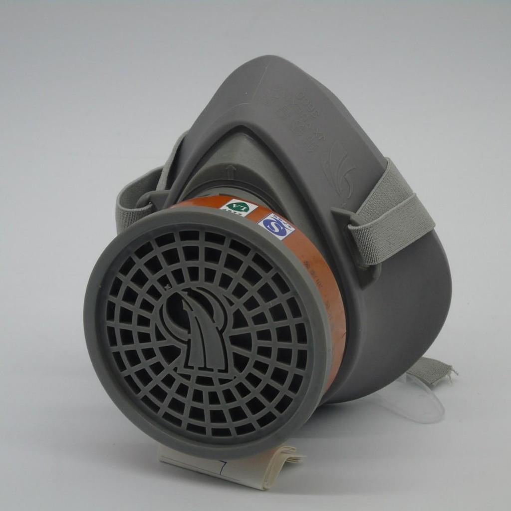 Jinxiu Yuexing 3700 Protective Mask for Paint, Pesticide, Chemical, and Dust Safety