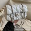 High-end small bag women's 2025 new trendy and fashionable women's shoulder bag, foreign-style texture diamond chain messenger bag