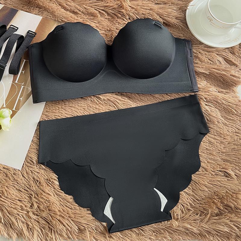 Non-Slip Strapless Push-Up Seamless Lingerie Set for Small Busts