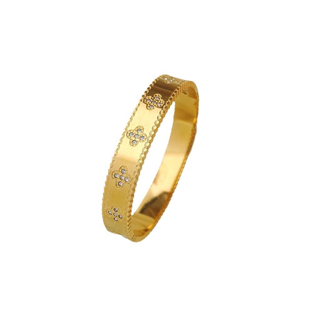 Elegant Kaleidoscope Four-Leaf Clover Bangle - Luxurious, Versatile, and Non-Fading