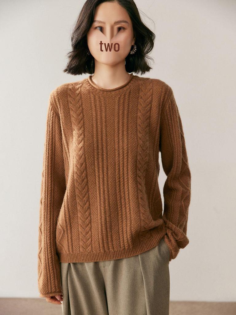 Women's European Style Cashmere Sweater - Round Neck, Thick, Loose Fit, Cable Knit with Diamond Pattern, Perfect for Autumn/Winter.