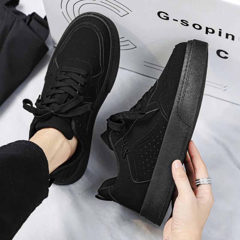 

Мужская обувь Four Seasons 2024 года, новые повседневные спортивные туфли в стиле ретро с толстой подошвой и низким вырезом, молодежная модная обувь для мужчин 40 чёрный