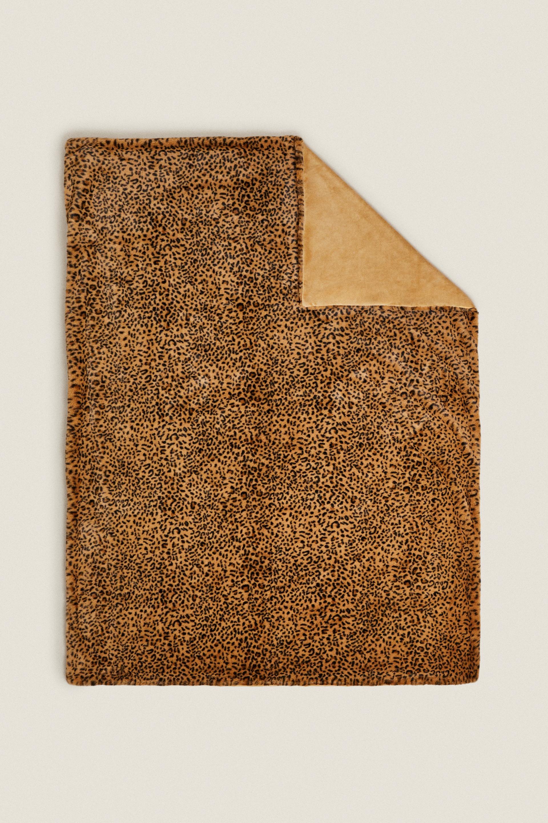 

LEOPARD PRINT BLANKET