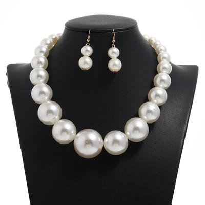 Hot-selling Pearl Jewelry Necklace Fashion Simple Atmosphere Handmade Beaded Collarbone Chain Necklace Women