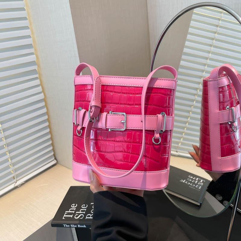 New bag women's bucket bag spring and summer retro niche design crossbody work shoulder bag