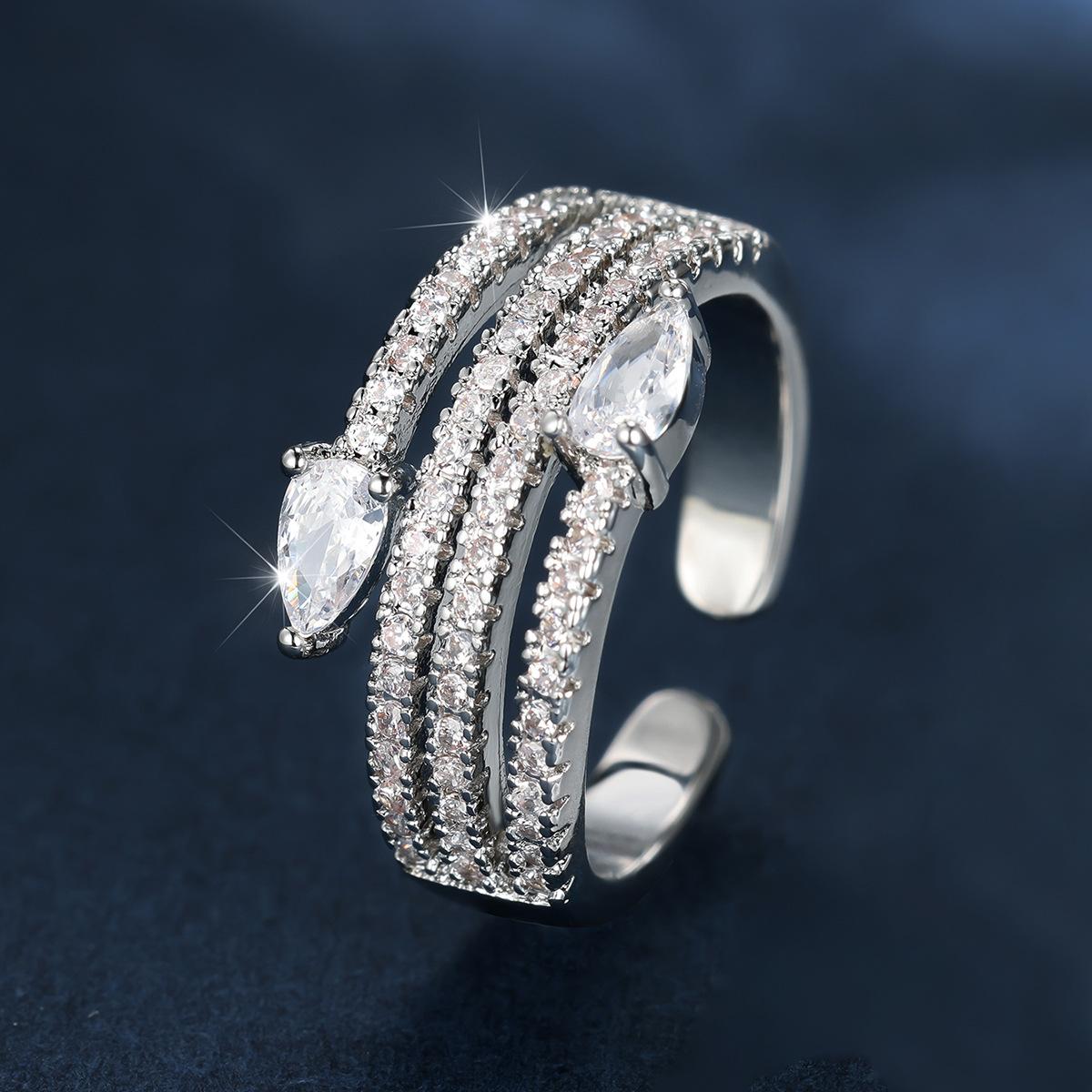 Explosive multi-row diamonds full of diamond water droplets open ring, stacked in one piece design flash diamond women s ring