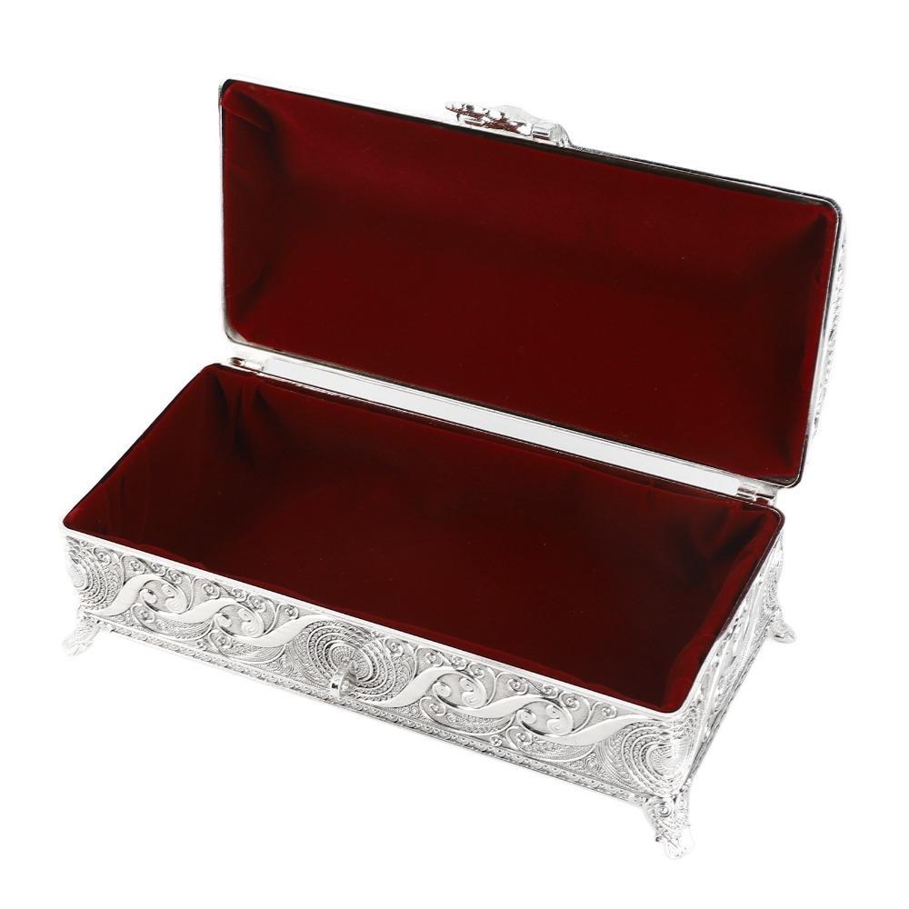 Alloy Vintage Jewelry Box Rectangular Treasure Storage Box Classical Keepsake Chest For Women