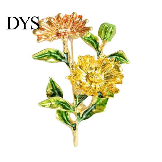 Translucent Color Brooch Pin Enamel Coloring Three Chrysanthemums Design Zinc Alloy Durable Coats Suits Sweaters Dresses Badge Party Accessory