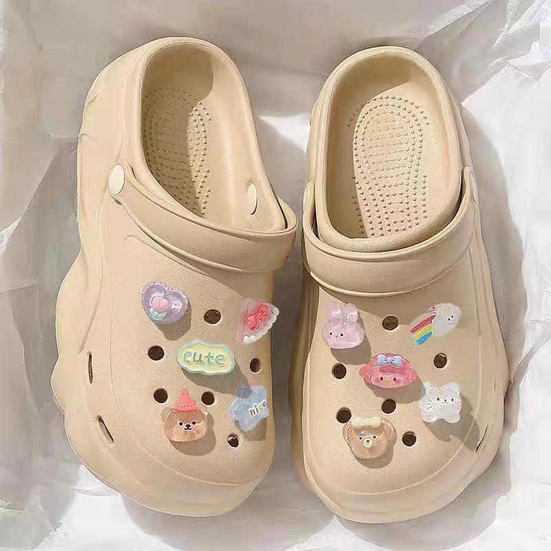 Damesandaler med tykk såle i EVA: Høydeøkende, sklisikre sko med deodoranthull for utendørs fritidsbruk