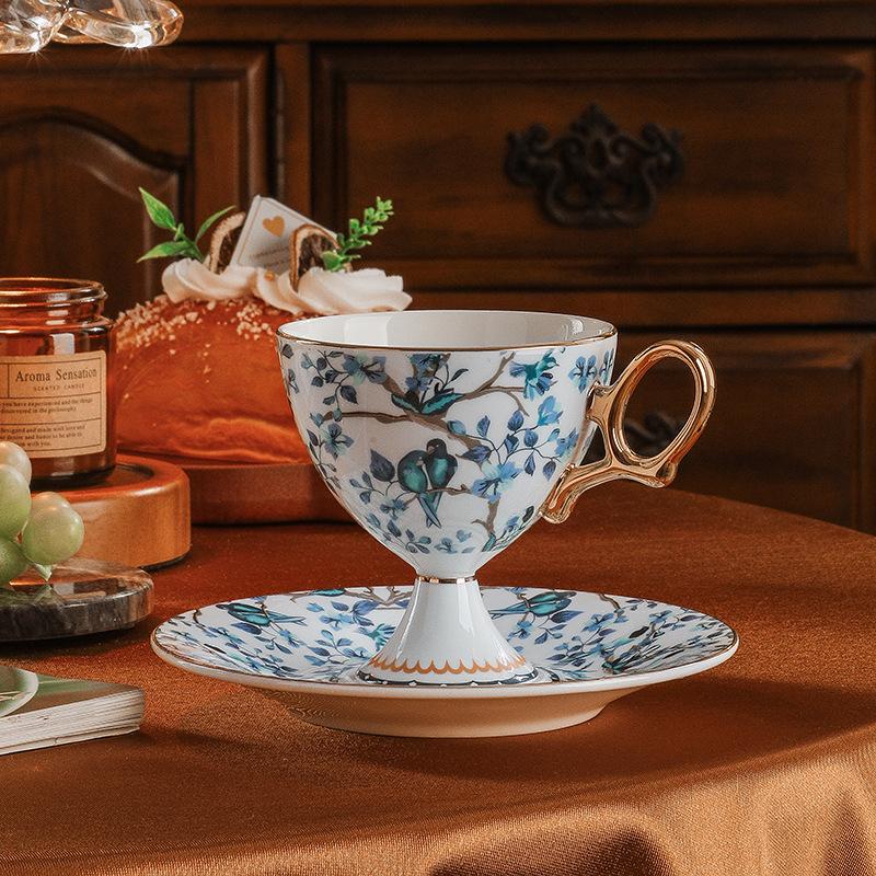 Goblet European Ceramic Bone China Coffee Cup Saucer Set British Afternoon Tea Set Teacups Are High-end and Good-looking.