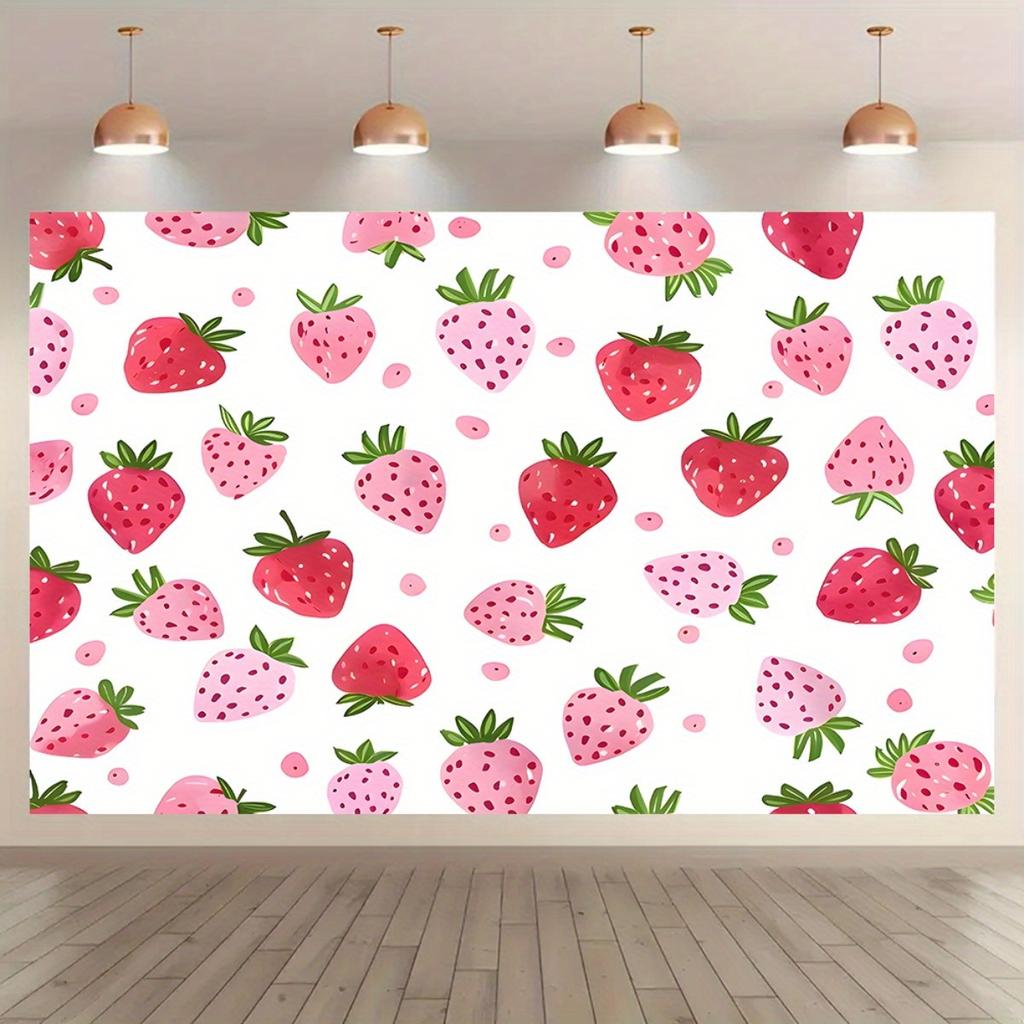 Eine riesige Flagge mit Erdbeerhintergrund - leuchtend pinke Erdbeeren und grüne Blätter, mit Erdbeerdekoration
