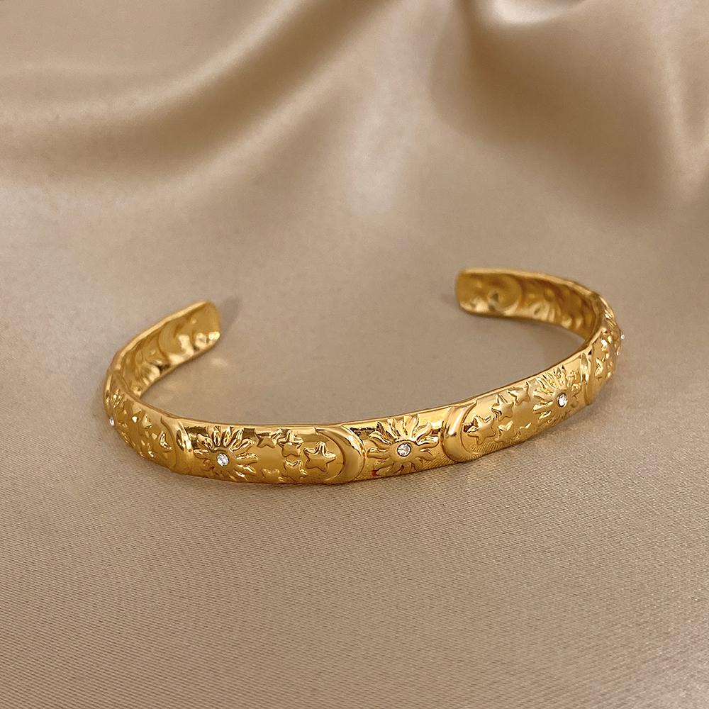 Vintage Sun Star Moon Smooth Cuff Bracelet for Women Chic Gold Plated Stainless Steel Wrist Bangle Bracelets Ethnic Jewelry