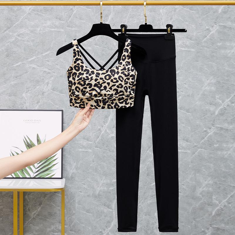 Women's Yoga Clothes 2025: Stylish Bra & High-End Two-Piece Sports Set for Fitness & Pilates