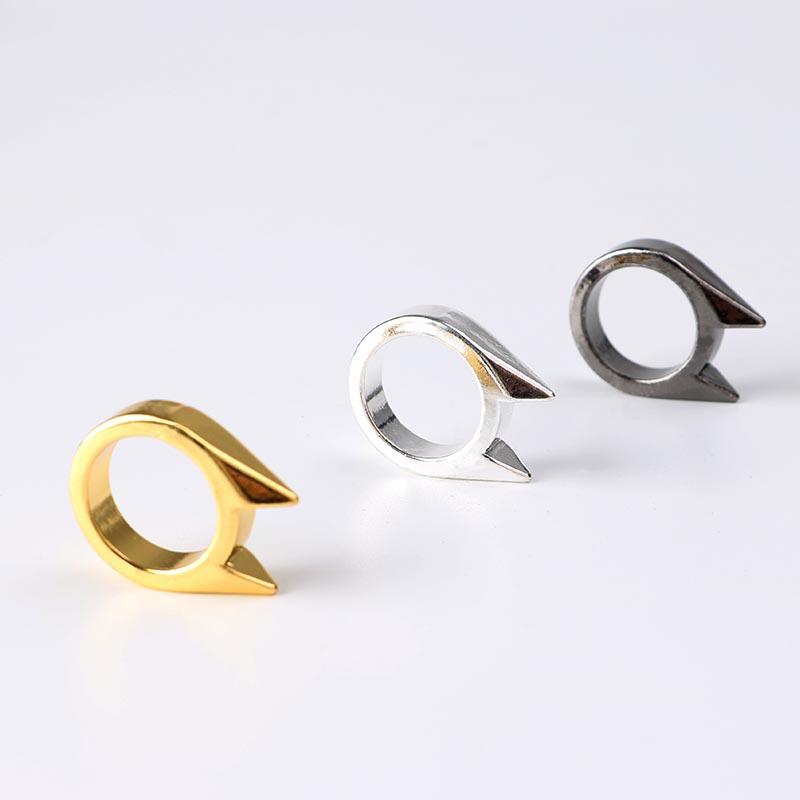 Pierścienie survivalowe dla dorosłych do samoobrony na zewnątrz, pierścienie bezpieczeństwa na palce z kocimi uszami do rozbijania szyb, metalowy pierścień obronny, artykuły do samoobrony