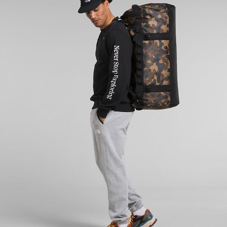 The North Face 95L Base Camp Logo Print Tragetasche Umhängetasche Reise Tasche Unisex Taschen Camouflage Schwarz NF0A52SB-O87
