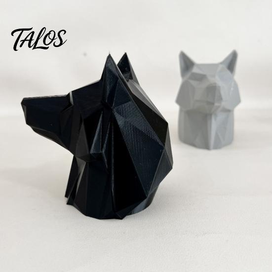 Wolf Car Decor 3D Printed Trailer Hitch Decoration, Howling Head Ornament Truck Pendant for SUV Rear Bumper, Matte Finish Outdoor Vehicle Gift Animal