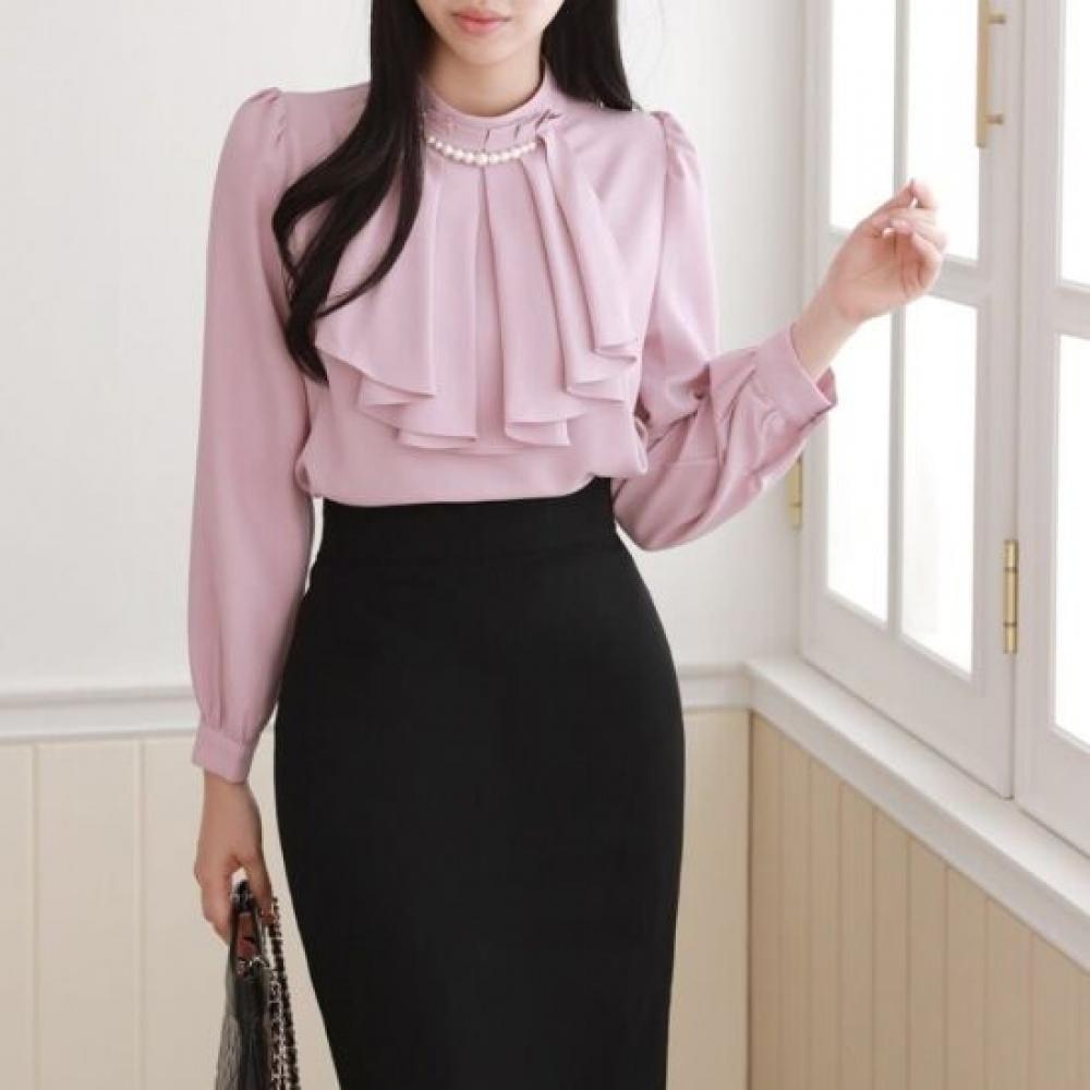 Style Latte Women S Chiffon blouSe With Pintuck caScade Pearl Necklace