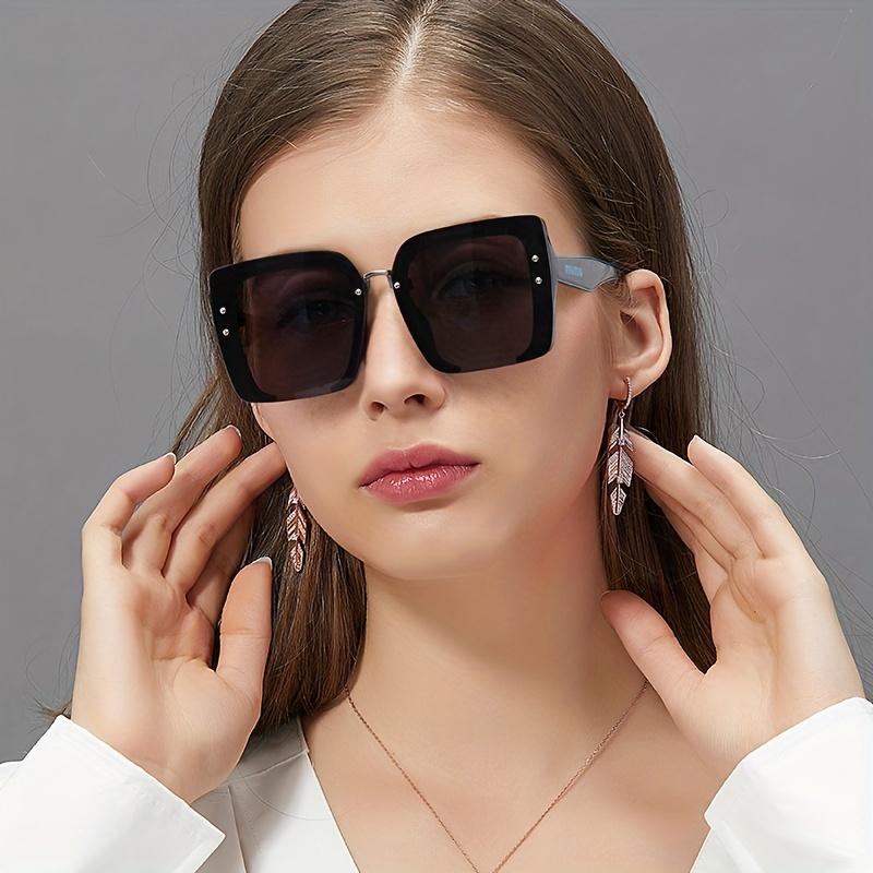 1 Pair Of High-End Sense Ins Style Sunglasses Classic Design Sense Retro Women'S Gradient Tone Sunglasses