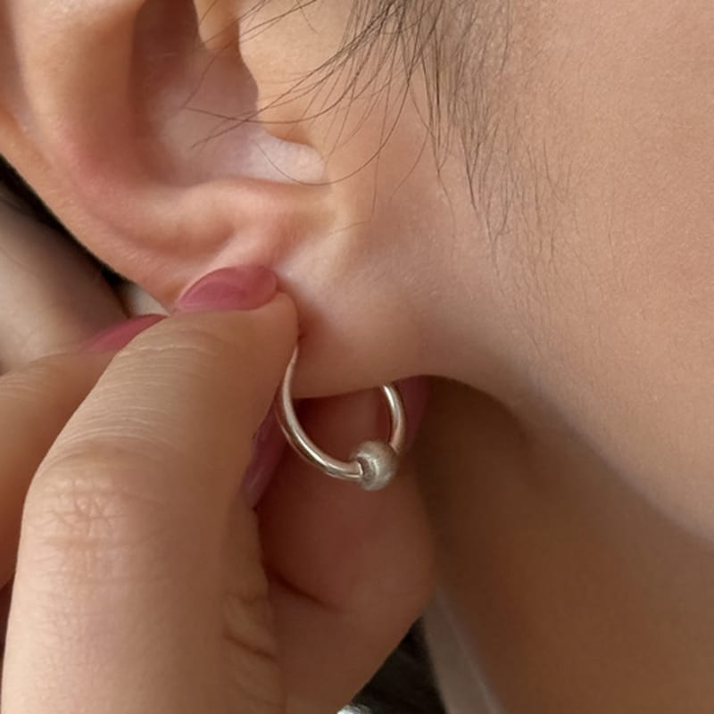 melliv shimmer dot earring_mve36