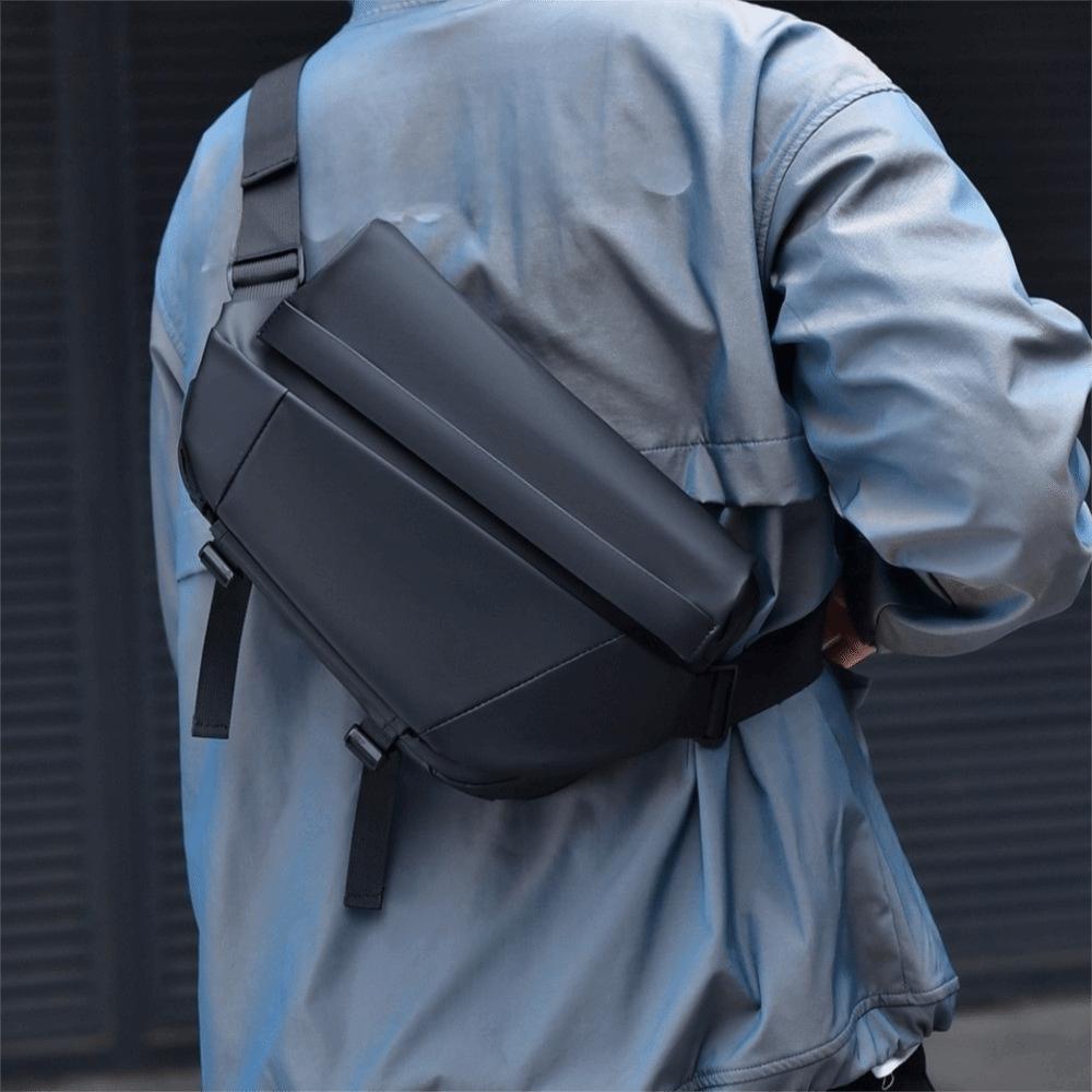 Large Capacity Oxford Cloth Bag Korean Crossbody Bag Zipper Men Chest Bag  Travel