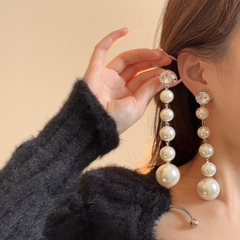 Exaggerated Personality Large Pearl String Fringed Long Earrings Light Luxury High Sense Celebrity Style Temperament Earrings