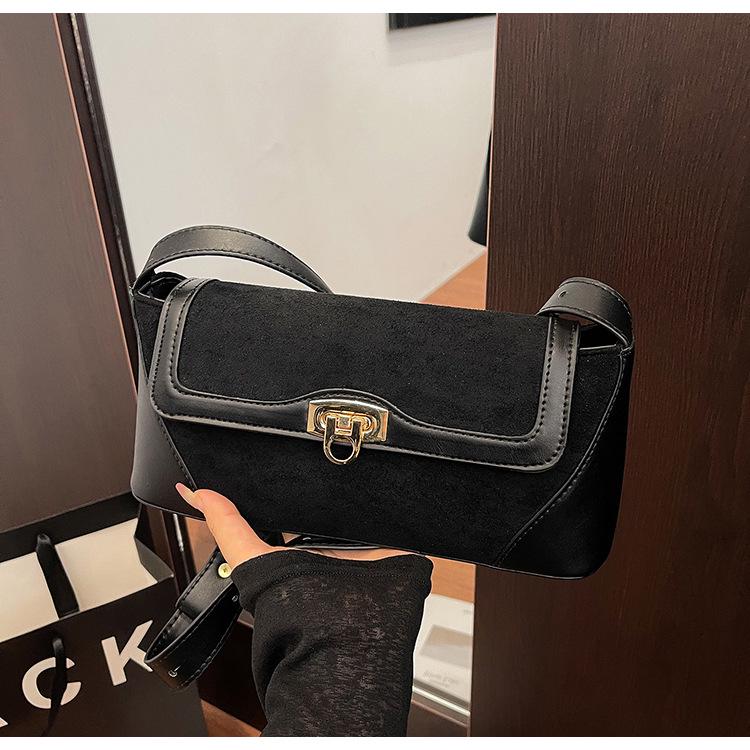 Autumn & Winter Women's Versatile Retro French Shoulder Crossbody Baguette Handbag