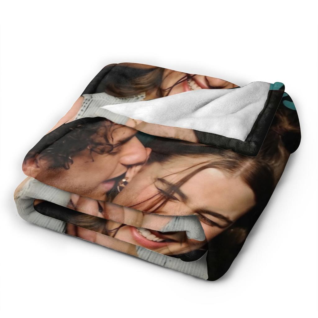 Off Campus Hockey Romance Flannel Throw Blankets Blanket for Bed Travel Lightweight Bed Rug,