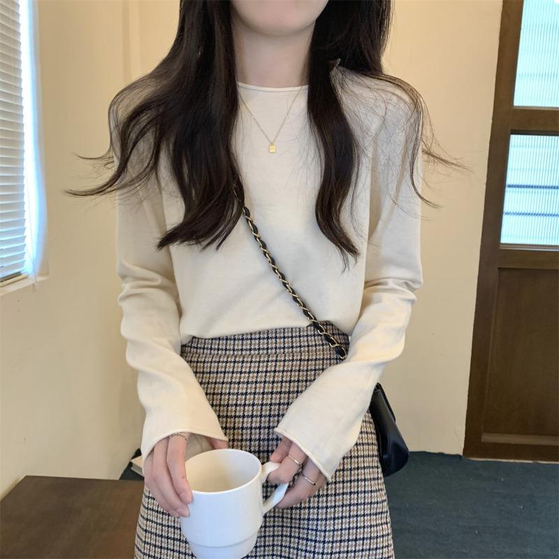 Lazy wind crimped knitted sweater women's early spring simple fashion long-sleeved inner top bottoming shirt