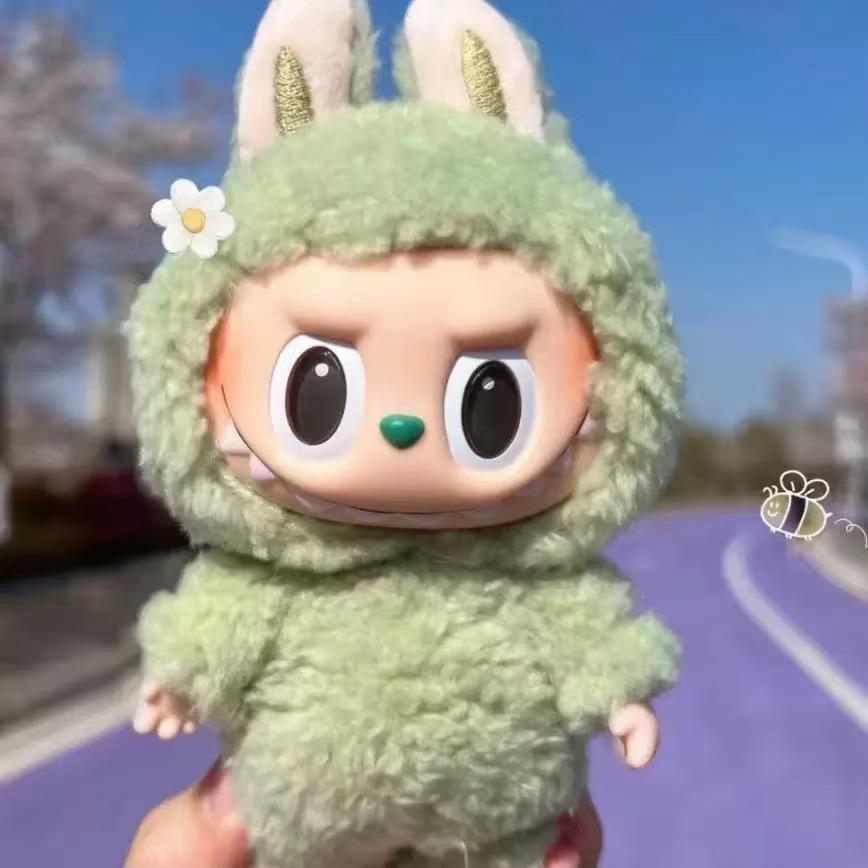 

Виниловая фигурка Bubble Labubu Макарон: Милая плюшевая игрушка - Поколение 1 17cm