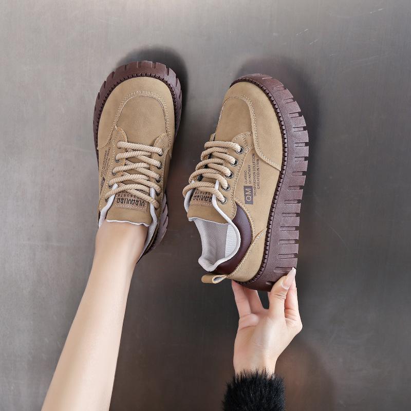 2025 little white shoes women's autumn new Korean version ins female students' leisure sports versatile board shoes street shot CY228