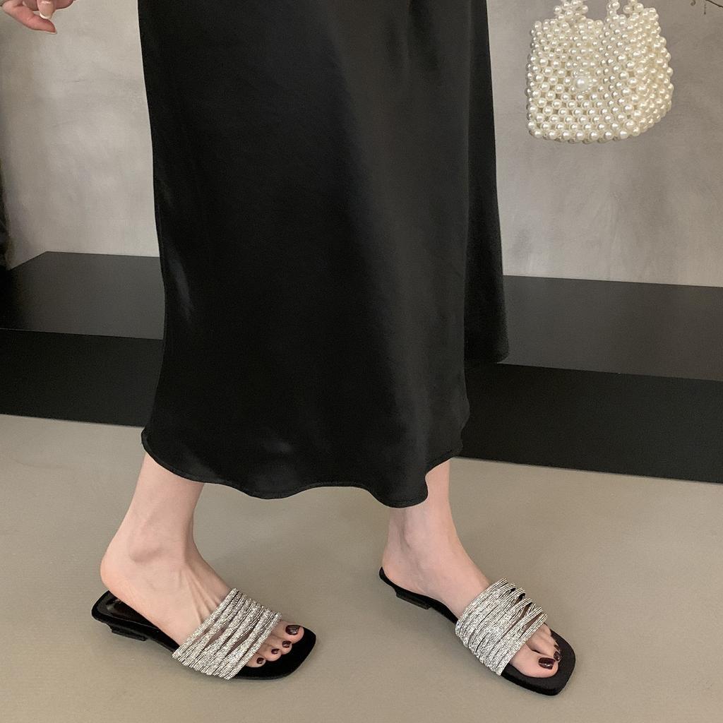 French rhinestone one-word open-toed sandals for women's summer wear 2025 new fairy style temperament square heel sandals