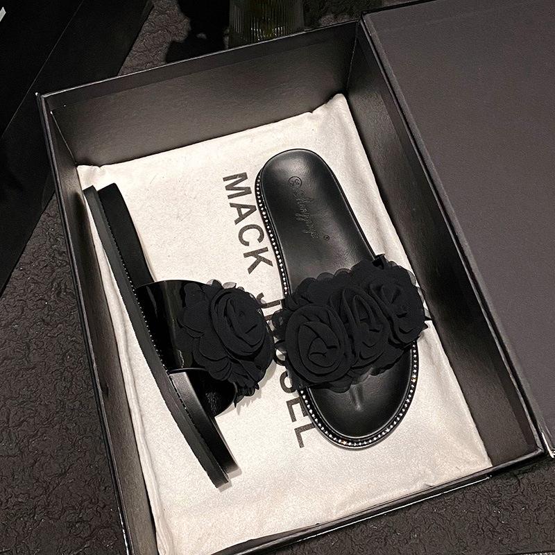 Slippers Women's Summer Outer Wear New Flowers with Skirts High-end Thick Bottom One-word Drag Large Size