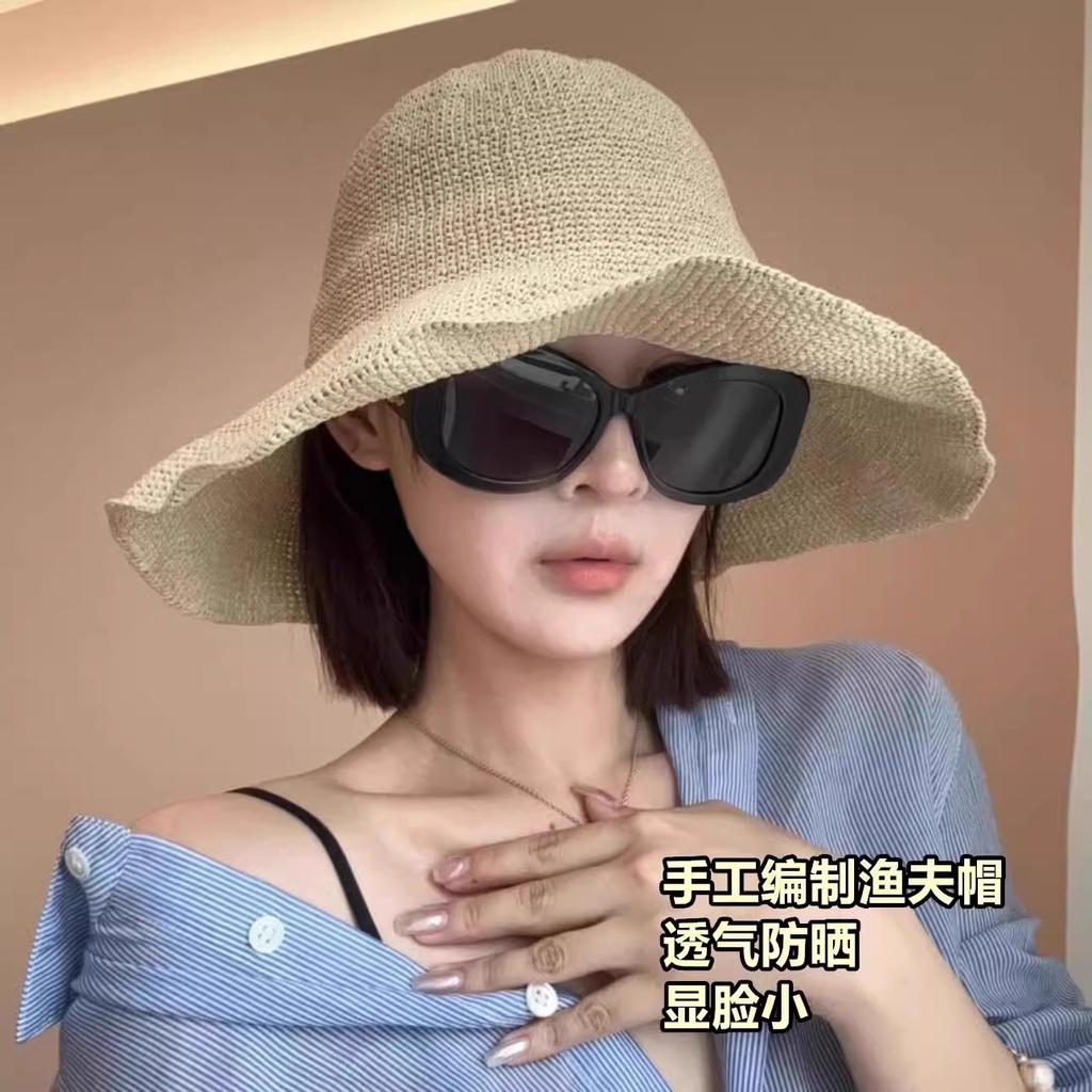 Fine crochet handmade straw hat women travel foldable sun hat sun protection seaside travel show face small bucket hat