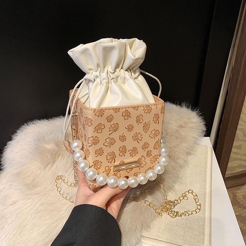Casual Personality Popular Chain Pearl Pendant Spring New Foreign Style Printing Messenger Bag Women's Niche Design