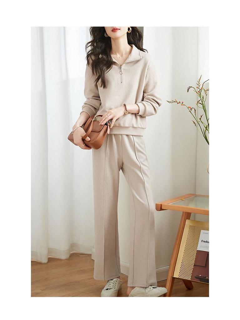Women's Trendy Autumn Two-Piece Set: Elegant Collared Long-Sleeve Sweatshirt and Casual Pants
