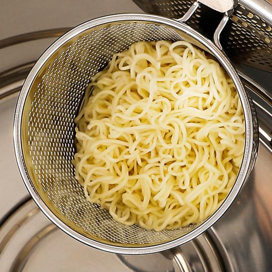 Cesta de Fritura Profunda em Aço Inoxidável Peneira de Malha Grossa Concha com Ganchos Duplos Colher Peneira Antiderrapante Resistente ao Calor para Macarrão de Sopa Malatang
