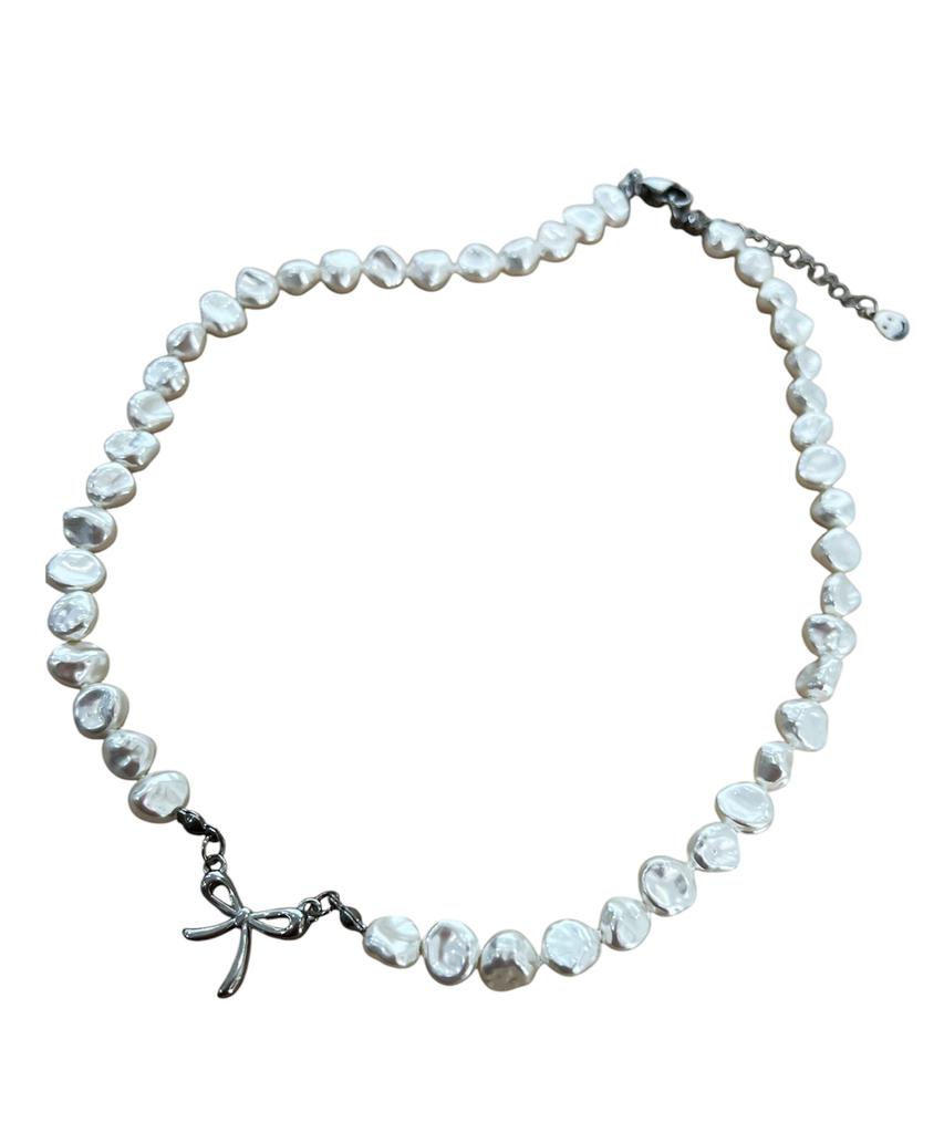 Sk8Er Rock Off Pearl Necklace