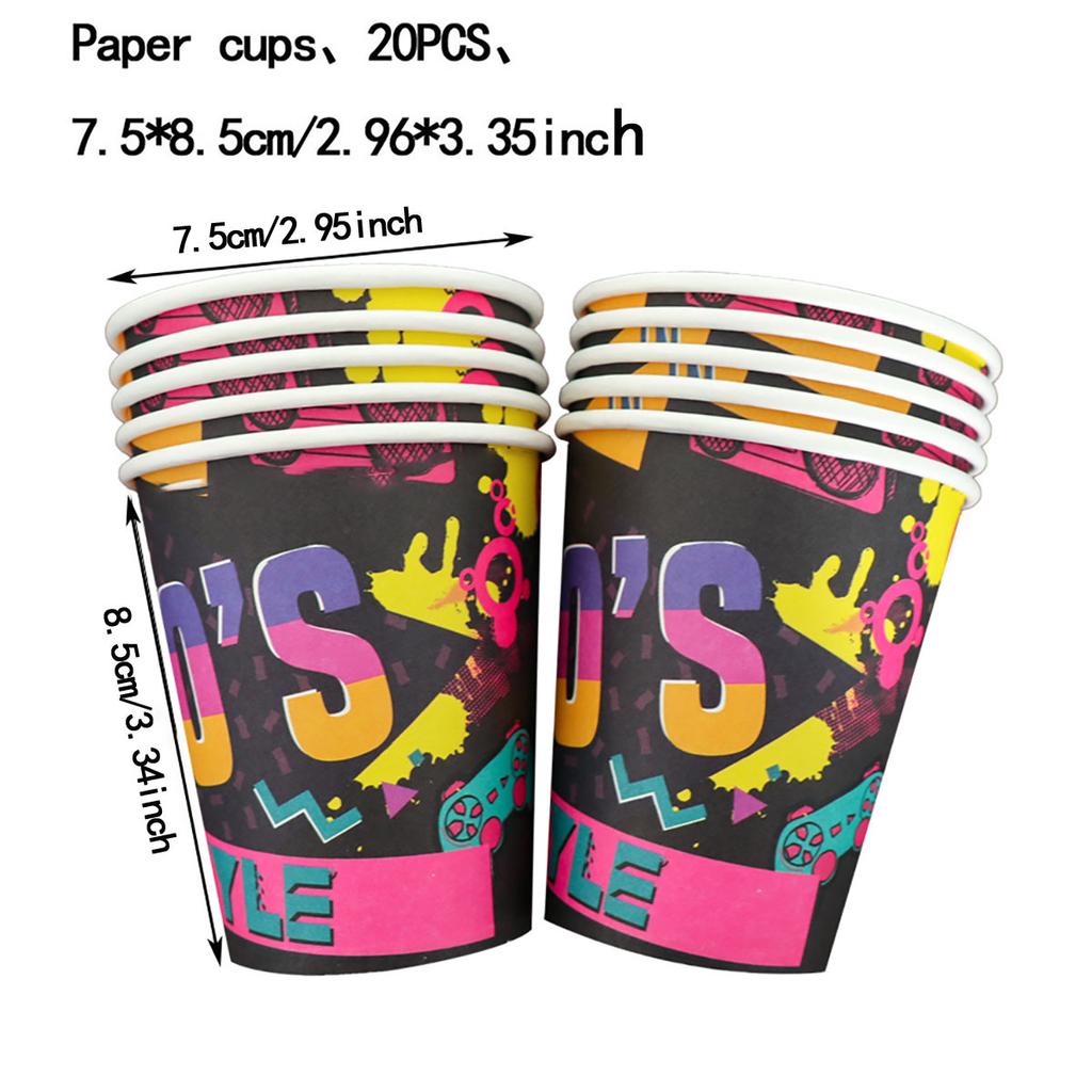 Außenhandel 1990er Jahre Themenpartyzubehör Party-Szenen-Arrangement Requisiten Einweggeschirr Pappbecher Pappteller Hintergrund