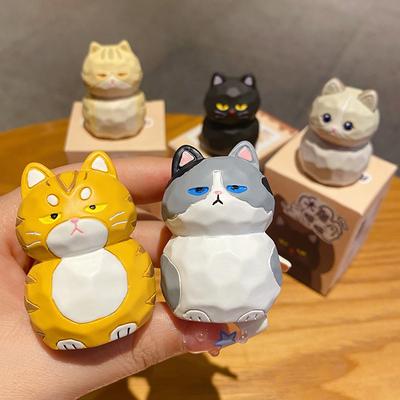 Estatueta de gato de desenho animado esculpida em madeira - Decoração criativa de mesa interna em resina para casa e escritório