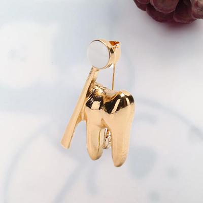 Classic  Golden Tooth Shape Brooch Pin Lapel Backpack Badge Jewelry Gift