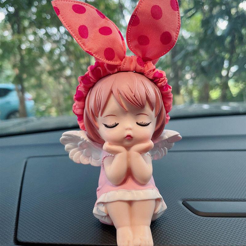 Chic In-Car Ornaments: Beautiful Aromatherapy Decorations