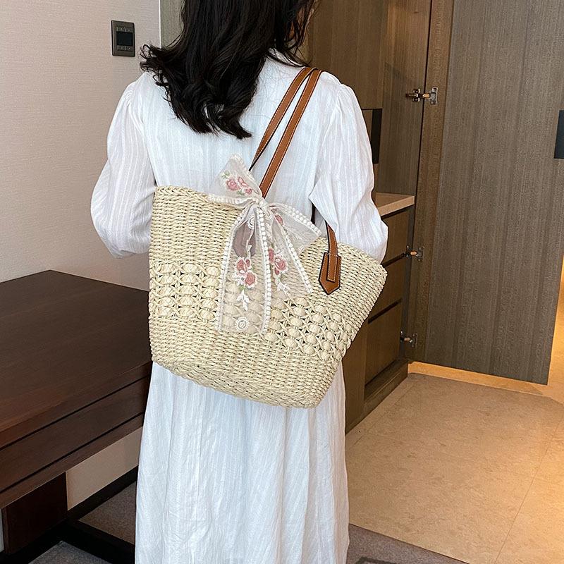 Woven Straw Large-capacity Women's New Versatile Simple Shoulder Bag Seaside Beach Tote Bag