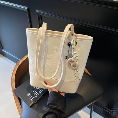 Fashion Shoulder Bag Women's New Commuter Bag Large Capacity Handbag