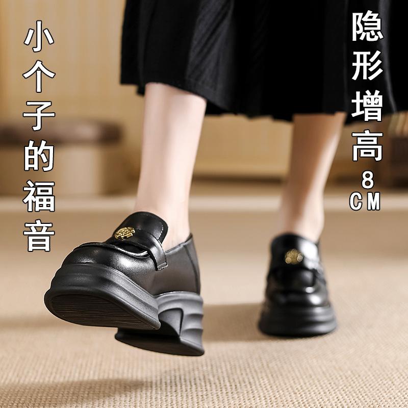 

Женские осенние новые туфли на толстой подошве и толстом каблуке, с внутренней высотой, увеличенной на 8,5 см, женские одинарные туфли из черной маленькой кожи 39 чёрный