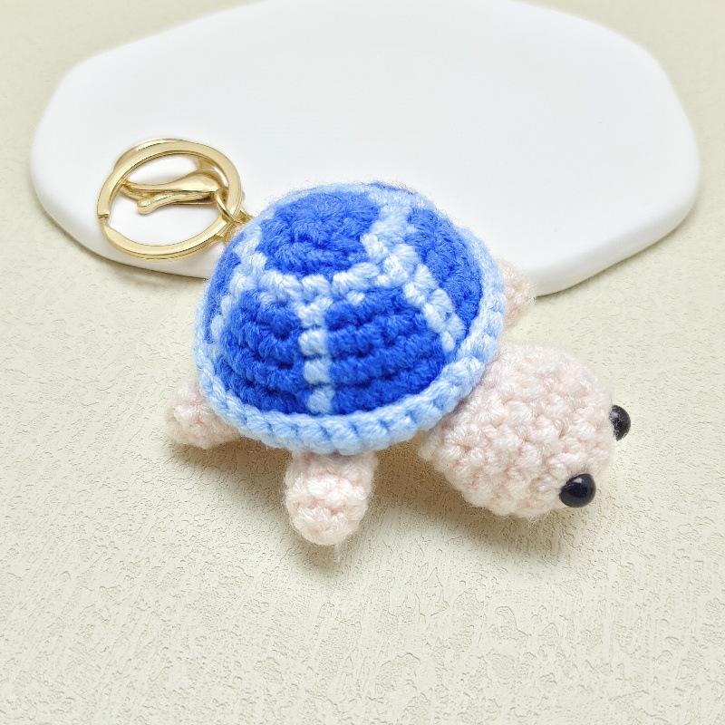 Handmade Crochet Turtle Keychain Pendant - Cartoon Sea Turtle Bag Charm Gift Decoration.